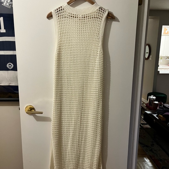 Knit beach cover up - Picture 2 of 11